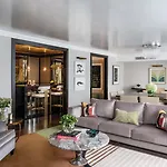 The Westbury 5*