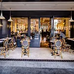 韦斯特伯里酒店