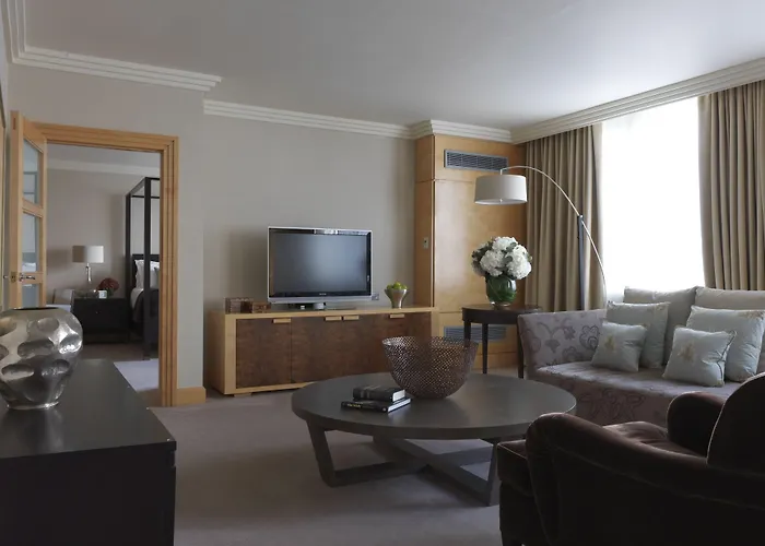 The Westbury Otel 5*